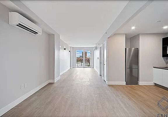 4th image of 290 Linden Blvd APT 5D