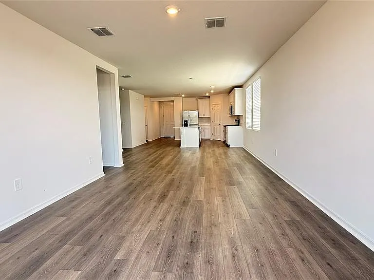 3905 Giorgio Dr — Photo 20