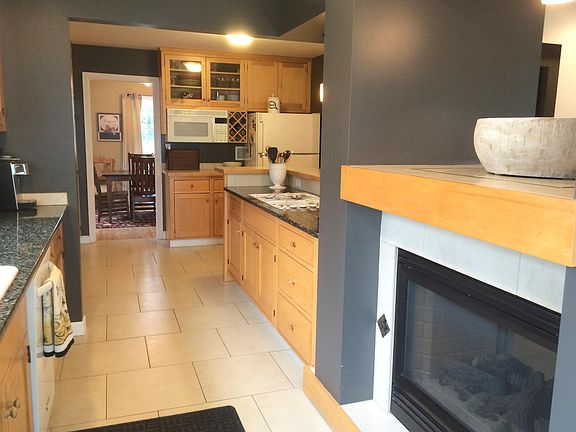Kitchen, main level