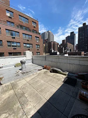 Rented by City Connections Realty | media 26