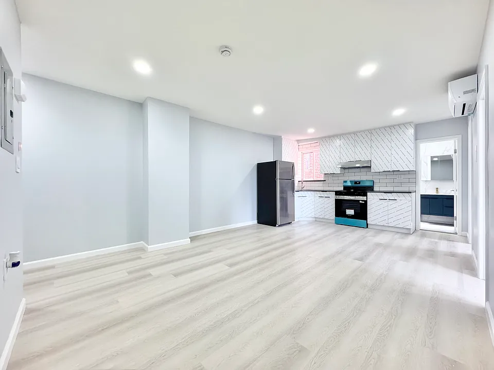 83-15 Grand Ave #2R