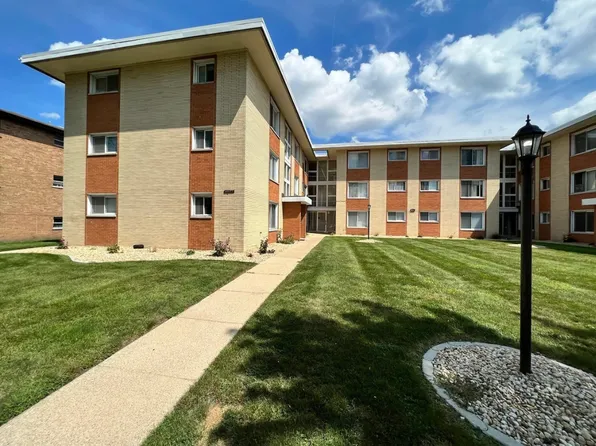 14633 Keystone Ave APT 2A, Midlothian, IL 60445