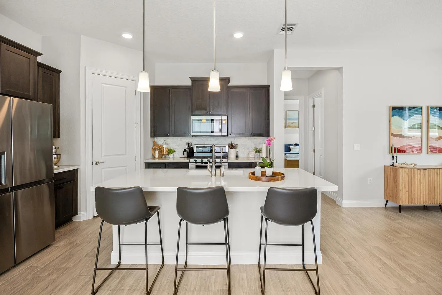 2 bed, 2.0 bath, 1650 sqft, $2,350 — Photo 3
