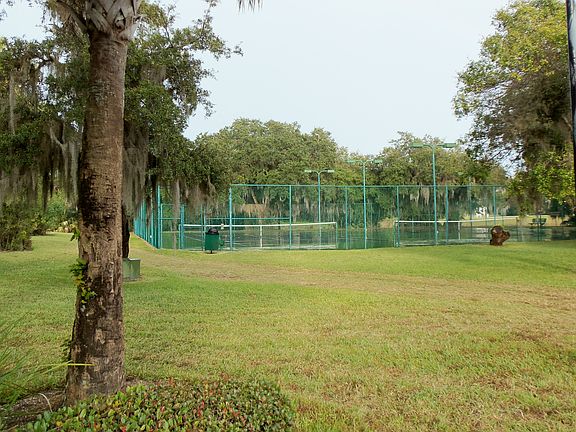Community Tennis Courts