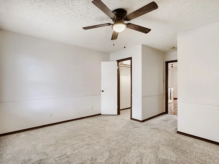 16109 Awalt Dr #B — Photo 22