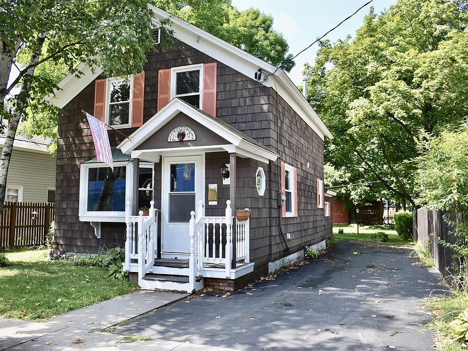 1st image of 28 Vanderheyden St