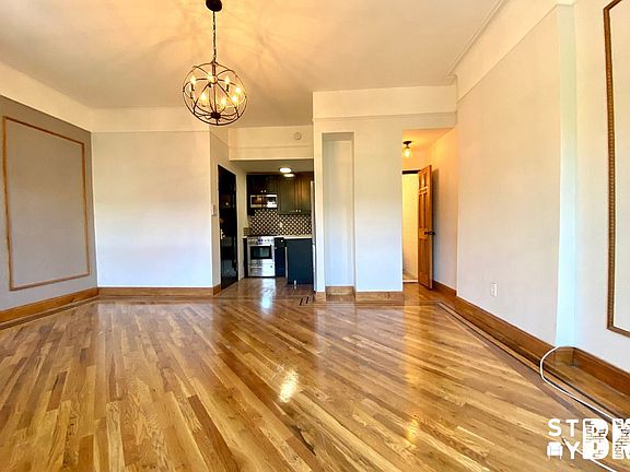 3rd image of 398A Hancock St APT 3F