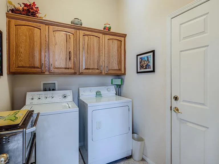 80571 Hoylake Dr — Photo 29