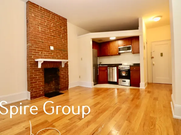 346 W 47th St APT 2C, New York, NY 10036