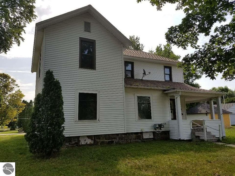 1st image of 203 S East St