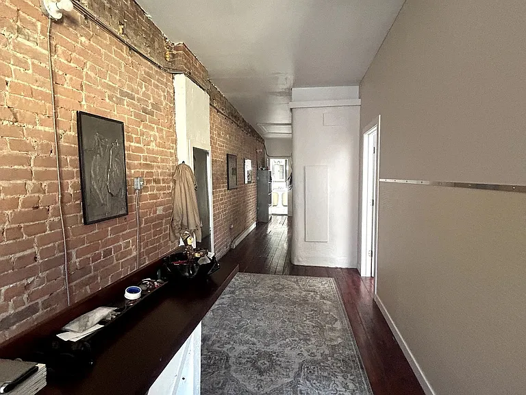 1297 Gerrard St E #A — Photo 2