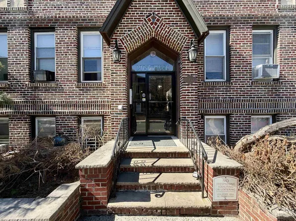 8717 1st Avenue image 1 of 17