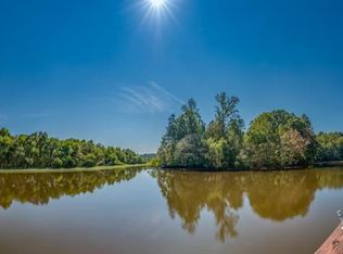 247 N Lake Wylie Rd, Belmont, NC 28012