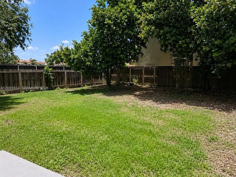 2603 NE 41st Cir #2603 — Photo 4