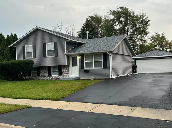 4603 S Churchill Dr, Richton Park, IL 60471