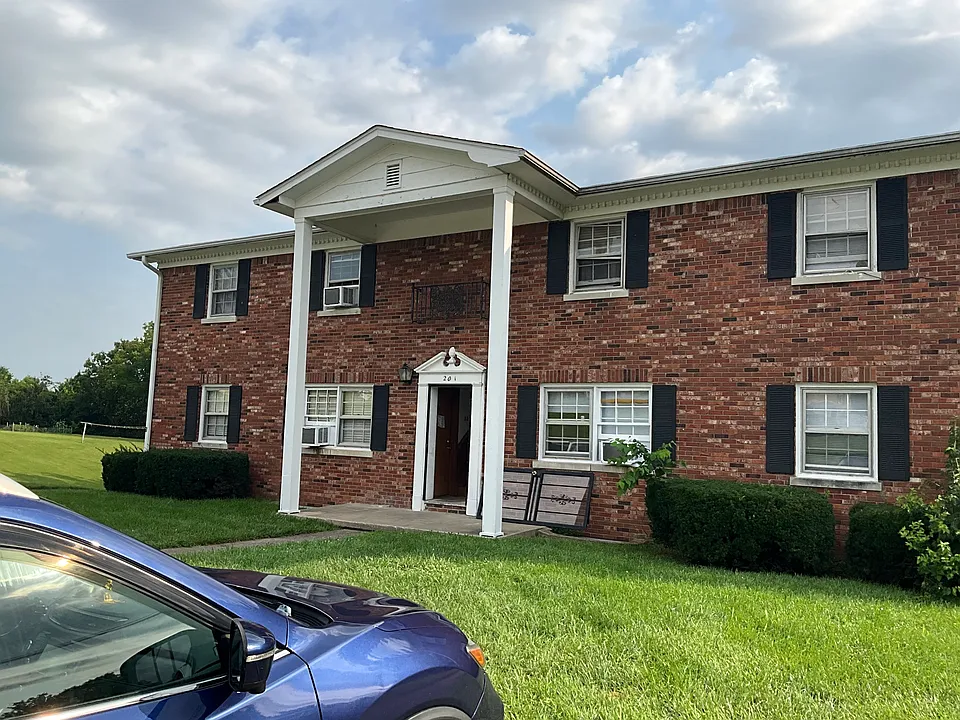 201 Miller Dr #1