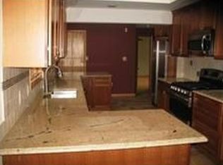 557 Plains Rd, Milford, CT 06461