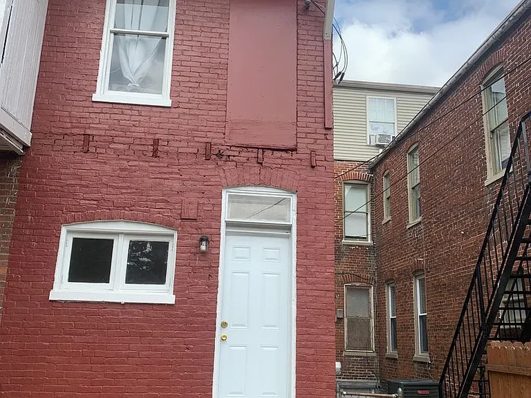 154 Lafayette St #1 — Photo 14