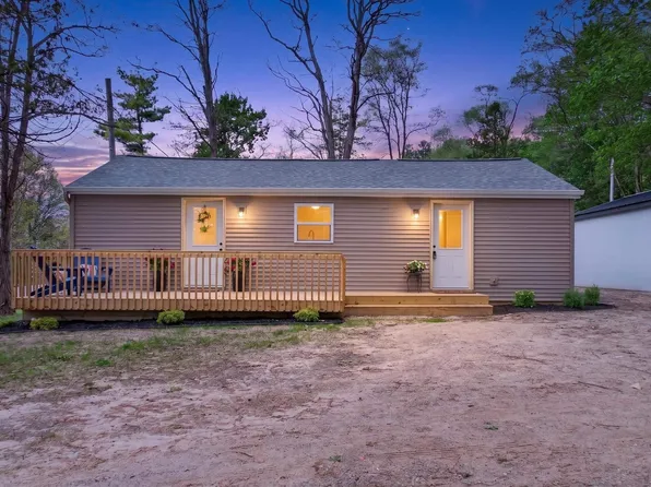 4494 Five Mile Rd, Williamsburg, MI 49690