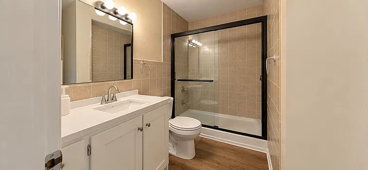 3 bed, 1196 sqft, $850 — Photo 2