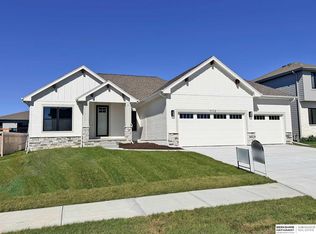 7712 S 199th St, Gretna, NE 68028