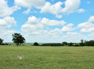 127 Walnut Pkwy, Ingram, TX 78025