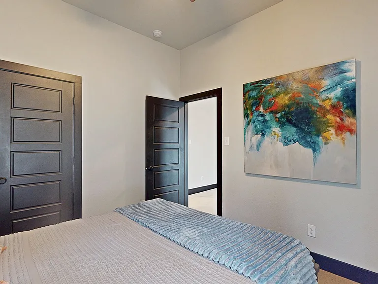 2504 Lazy Dog Ln — Photo 29