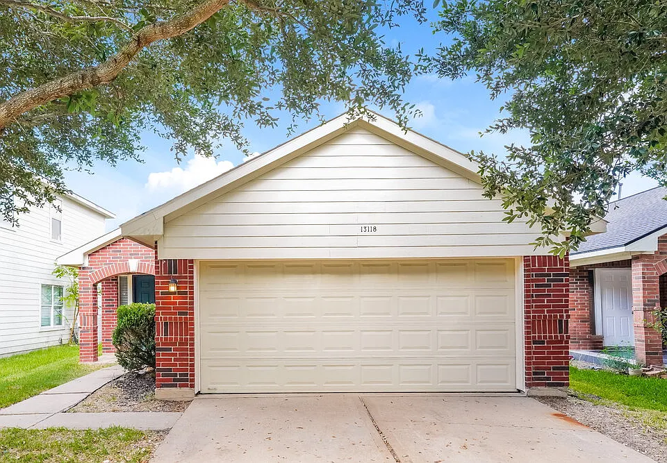 13118 Kingston Point Ln