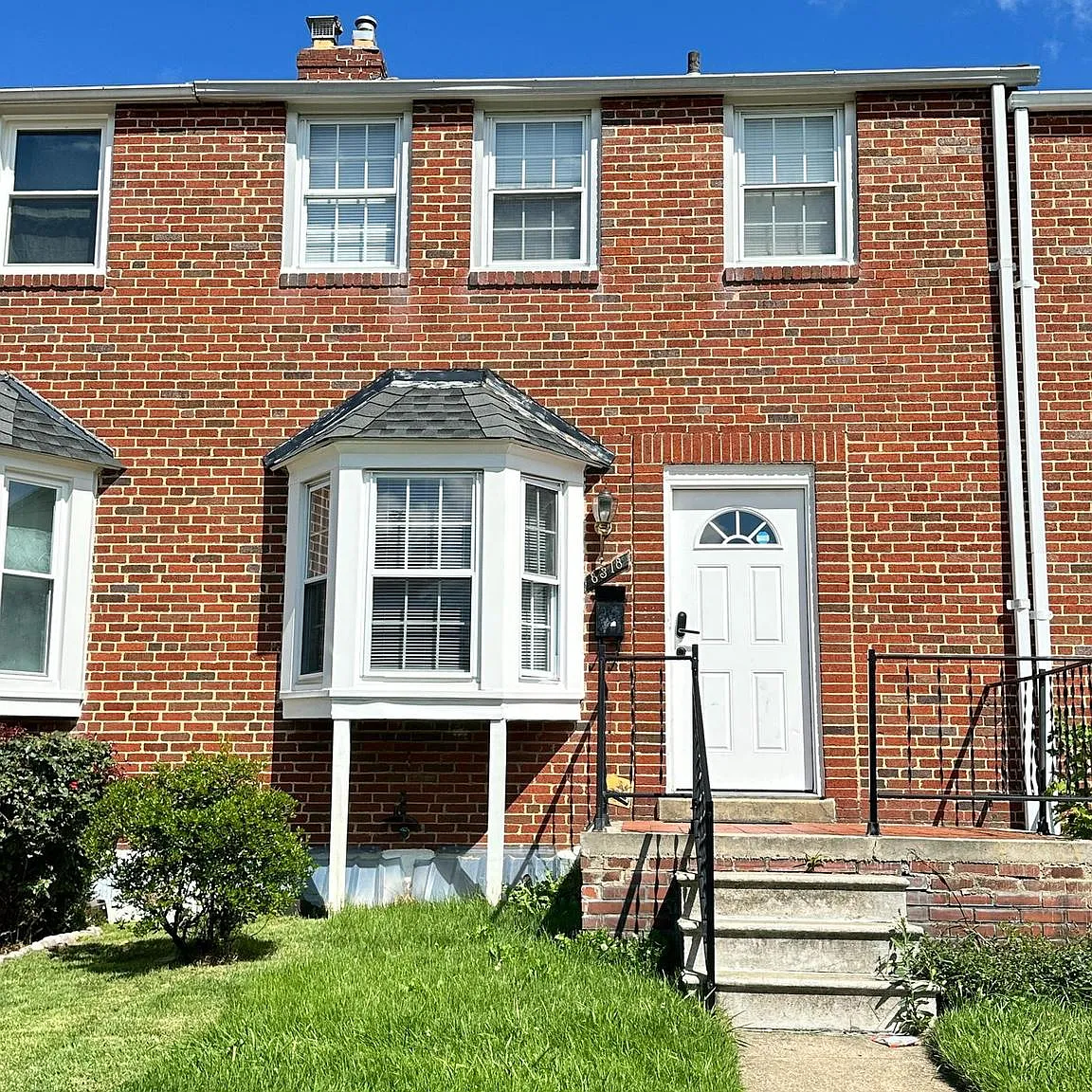 3 bed, 1485 sqft, $2,200 — Photo 1