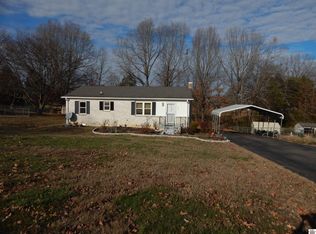 1009 Oak Grove Cir, Benton, KY 42025