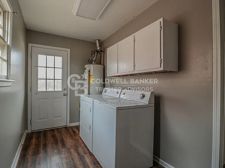 4906 17th Pl — Photo 10