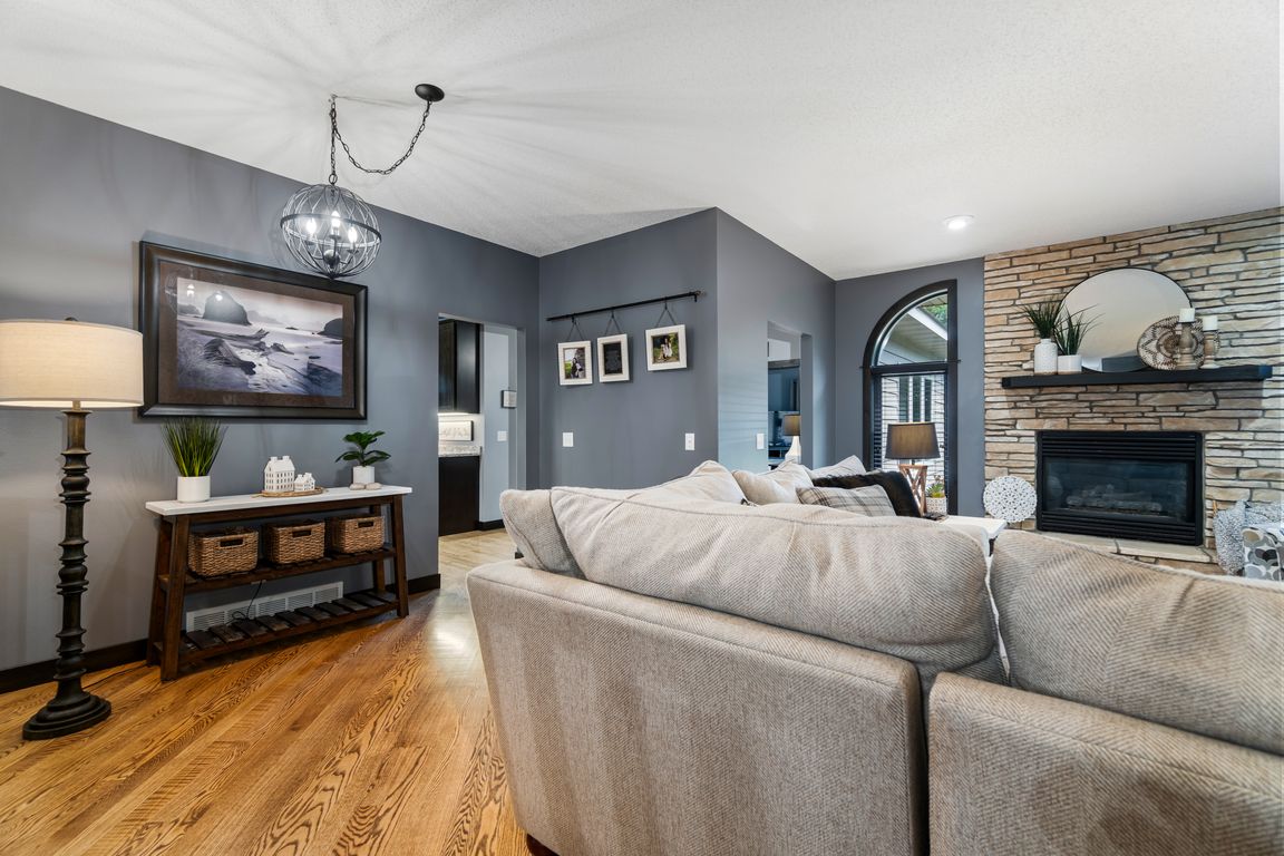 next background image