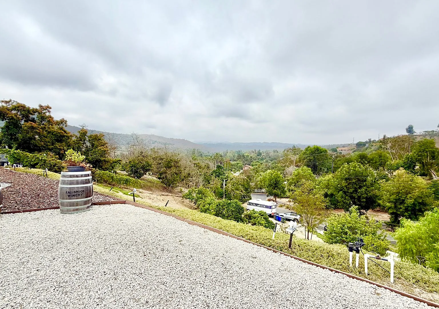 Beautifully Furnished & Appointed, Shorter Term Rental in the Peaceful Gird Valley area of Fallbr... — Photo 3