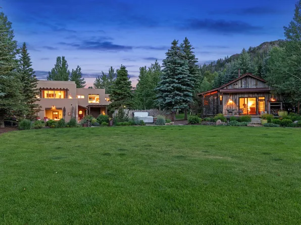 202 Chocolate Gulch Rd, Ketchum, ID 83340