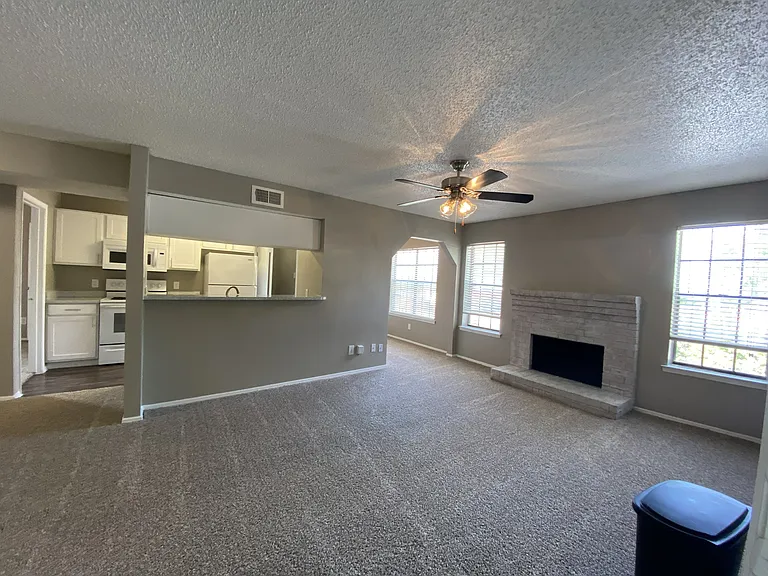Walnut Creek Apartments — Photo 108