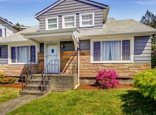 10856 4th Ave SW, Seattle, WA 98146