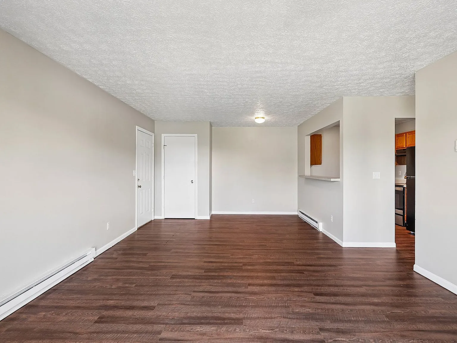 Rising Sun Apartments — Photo 4