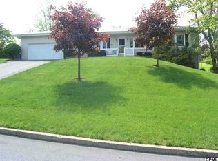 140 Candlelite Dr, Carlisle, PA