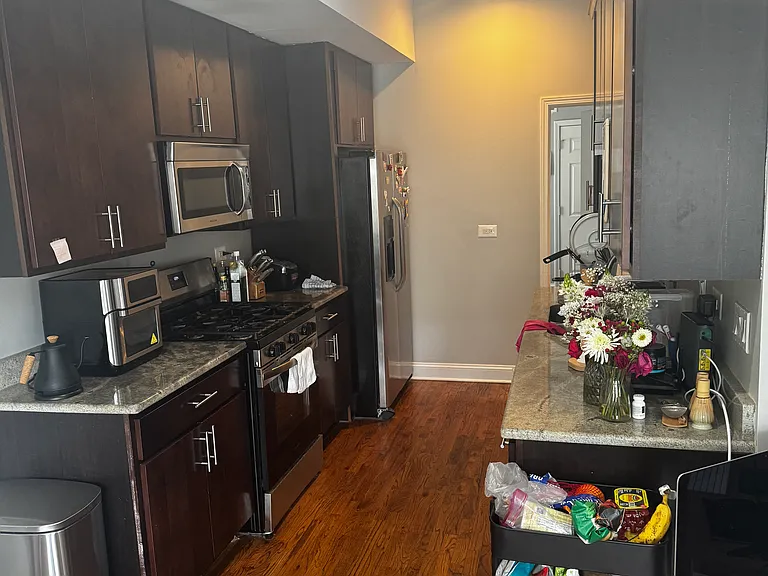 3214 N Racine Ave #2F — Photo 4