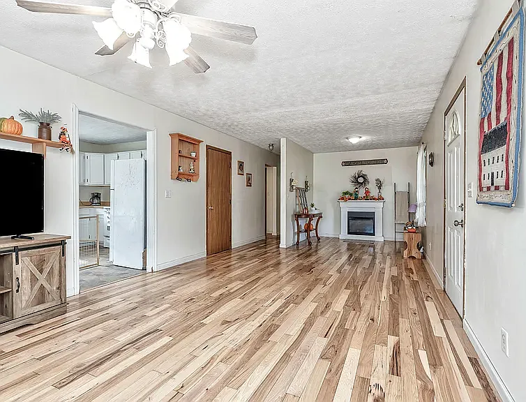 4131 Sportsman Club Rd — Photo 2