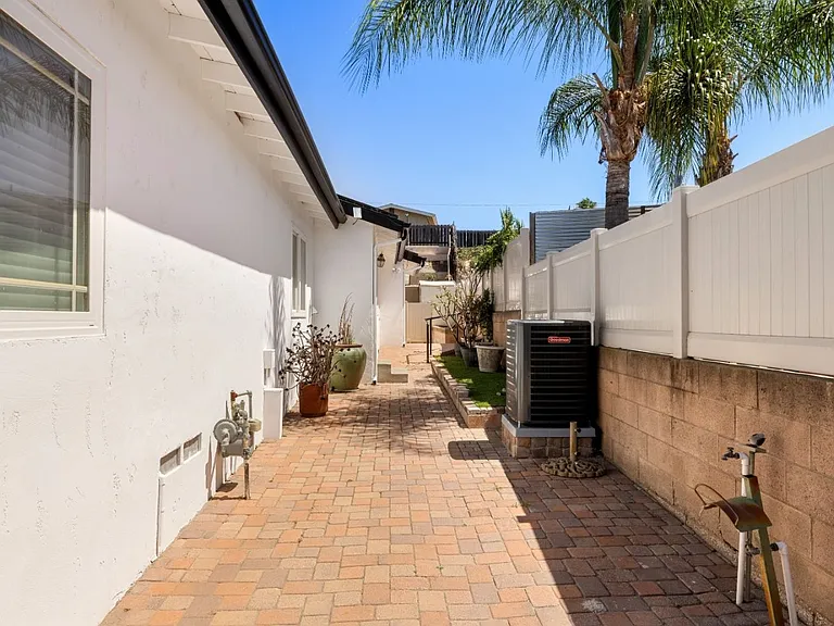 6402-06 Shane Place - 6406 — Photo 35