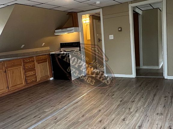 3rd image of 12 Oak St #2