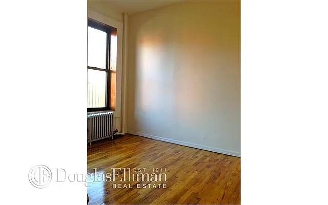 Rented by Douglas Elliman | media 22