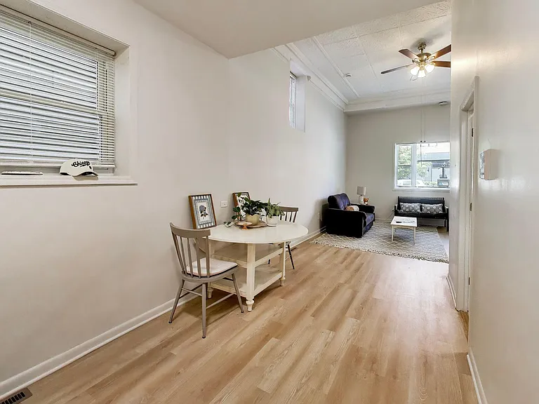 3151 N Southport Ave #1F — Photo 9