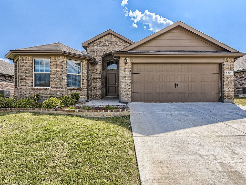 1st image of 9429 Fox Hill Dr