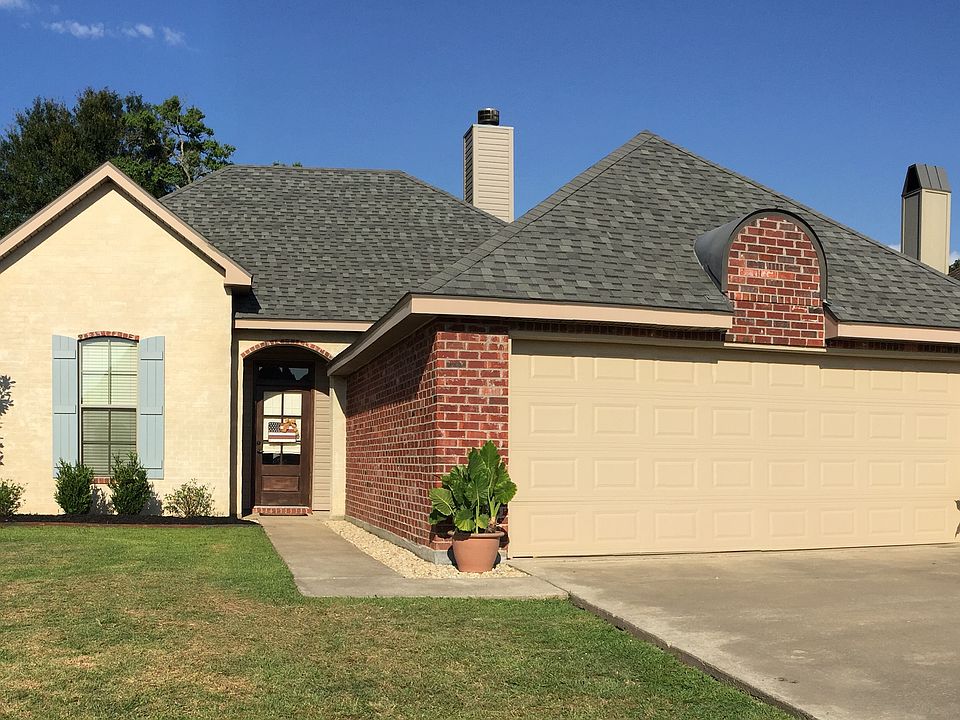 1st image of 407 Blackwater River Dr