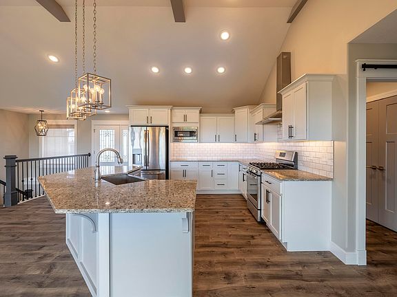 2nd image of 416 Ledgestone Ridge Ct