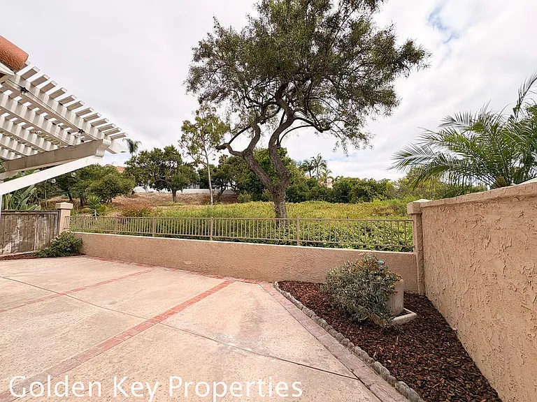 3274 San Tomas Dr — Photo 31