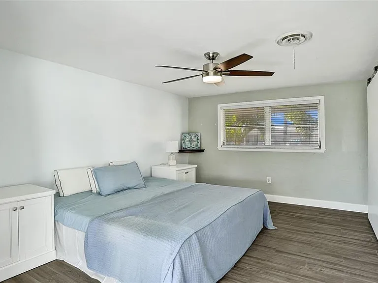 1710 SW 6th Ave — Photo 32