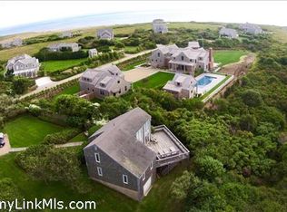 17 Starbuck Rd, Nantucket, MA 02554